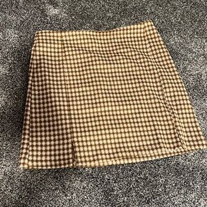 Woman’s/girls plaid skirt size L
